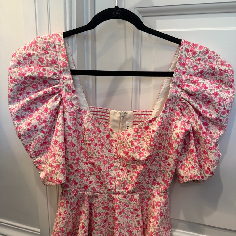 Amanda upchard Floral Puff Sleeve peplum top